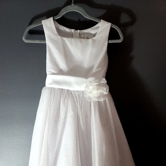 Rare Addictions White Flower Girl size 10 sleeveless, Long VERY Clean Classy - Picture 1 of 16